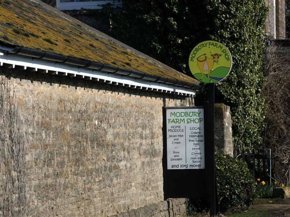 Hillview Bungalow Burton Bradstock Exterior foto